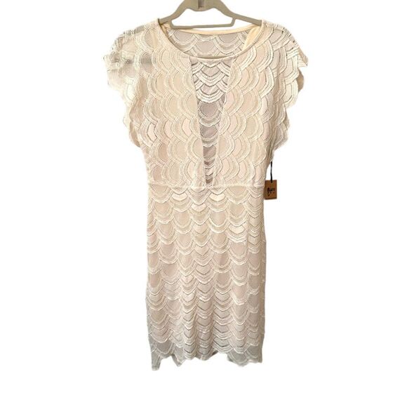 NIGHTCAP Lace Fitted Mini Dress NWT Sz 2 - Picture 2 of 5